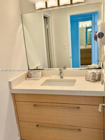 100 Lincoln Rd # 1604, Miami Beach FL 33139