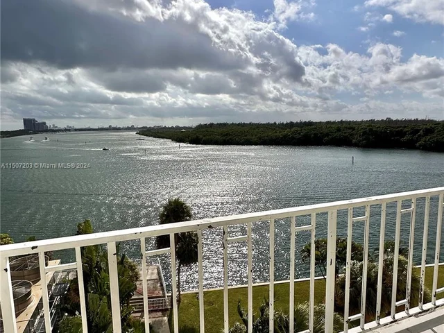500 Bayview Dr # 630, Sunny Isles Beach FL 33160