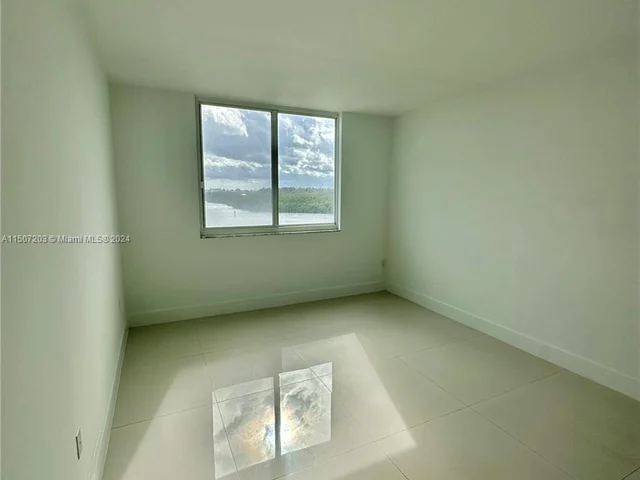 500 Bayview Dr # 630, Sunny Isles Beach FL 33160