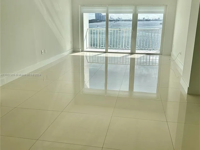 500 Bayview Dr # 630, Sunny Isles Beach FL 33160