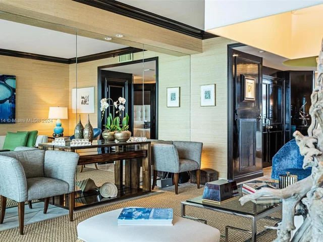 300 S Pointe Dr # 1604, Miami Beach FL 33139