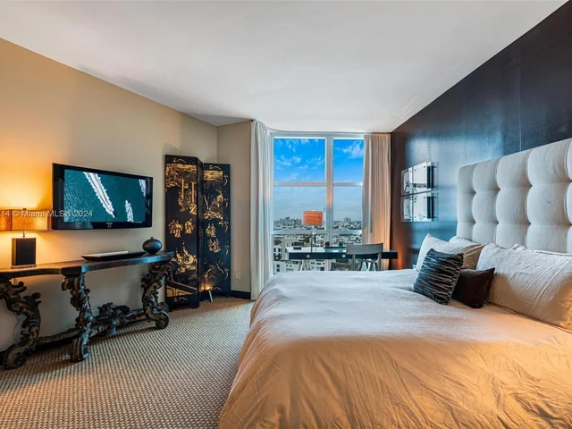 300 S Pointe Dr # 1604, Miami Beach FL 33139