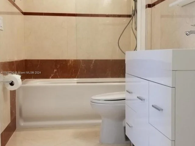 110 Washington Ave # 2408, Miami Beach FL 33139