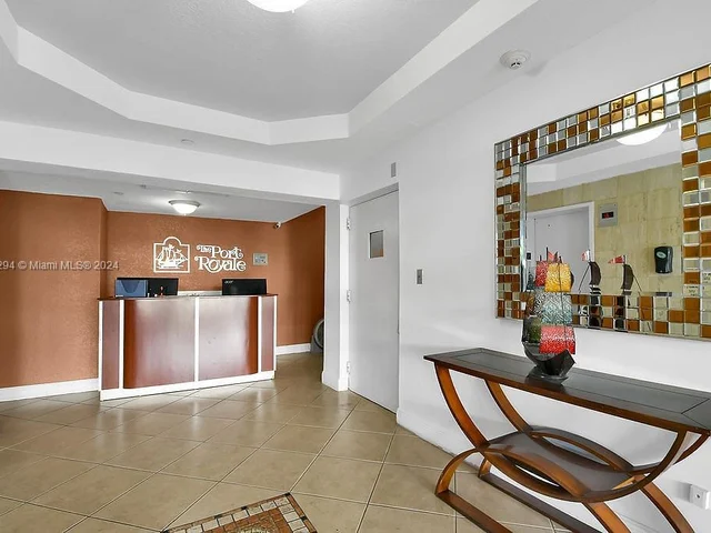 6969 Collins Ave # 412, Miami Beach FL 33141