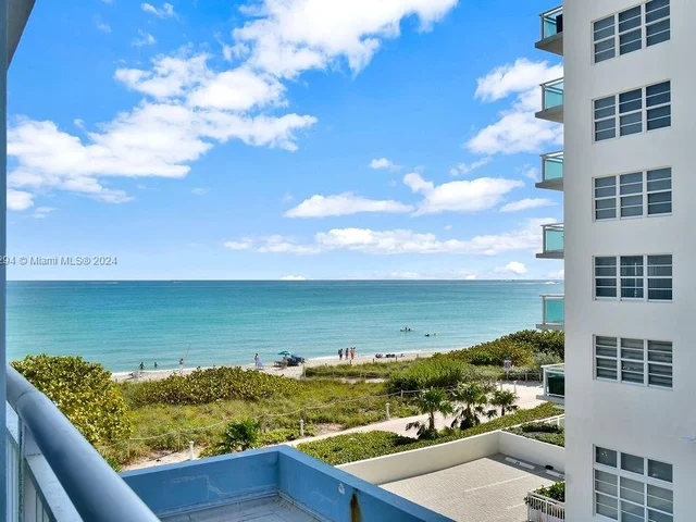 6969 Collins Ave # 412, Miami Beach FL 33141