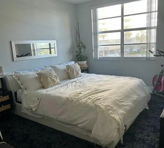 1985 S Ocean Dr # 2B, Hallandale Beach FL 33009