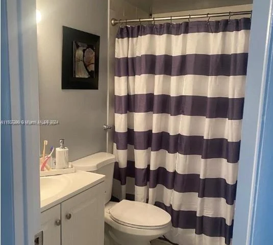 1985 S Ocean Dr # 2B, Hallandale Beach FL 33009