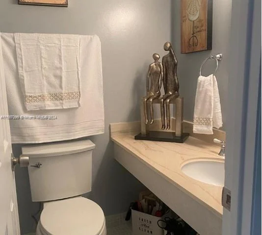 1985 S Ocean Dr # 2B, Hallandale Beach FL 33009