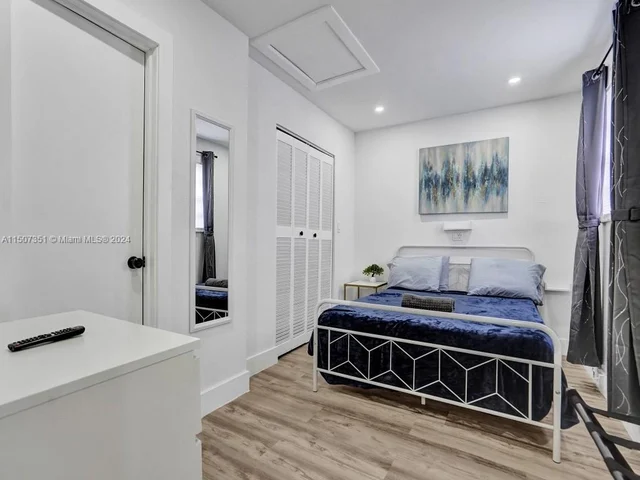 229 NW 7th Ave, Dania Beach FL 33004