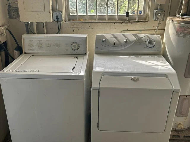 140 NE 128th St # 0, North Miami FL 33161