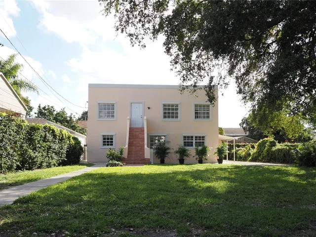 2272 NW 2nd St # 2, Miami FL 33125