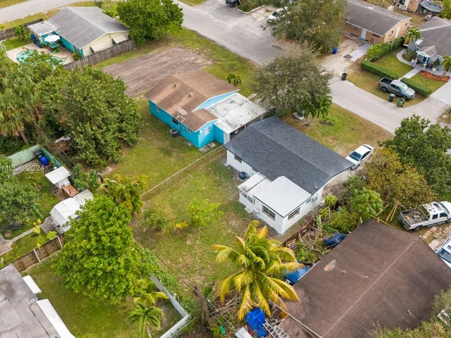 3413 SW 12th Pl, Fort Lauderdale FL 33312