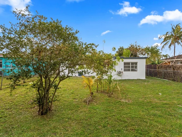 3413 SW 12th Pl, Fort Lauderdale FL 33312