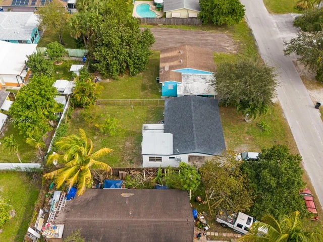 3413 SW 12th Pl, Fort Lauderdale FL 33312