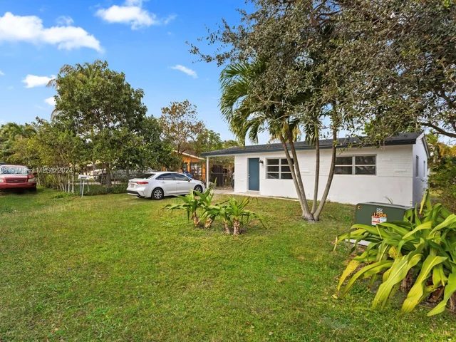 3413 SW 12th Pl, Fort Lauderdale FL 33312