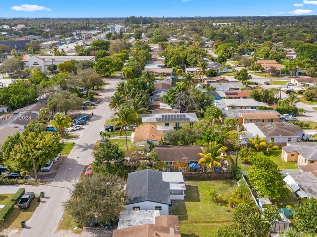 3413 SW 12th Pl, Fort Lauderdale FL 33312