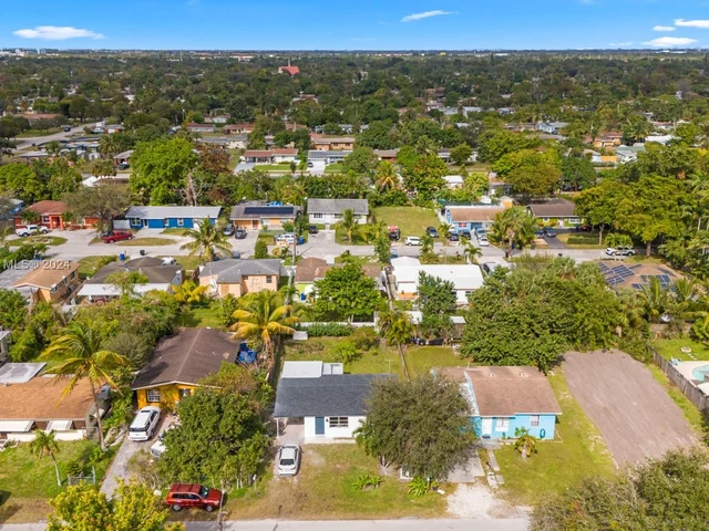 3413 SW 12th Pl, Fort Lauderdale FL 33312