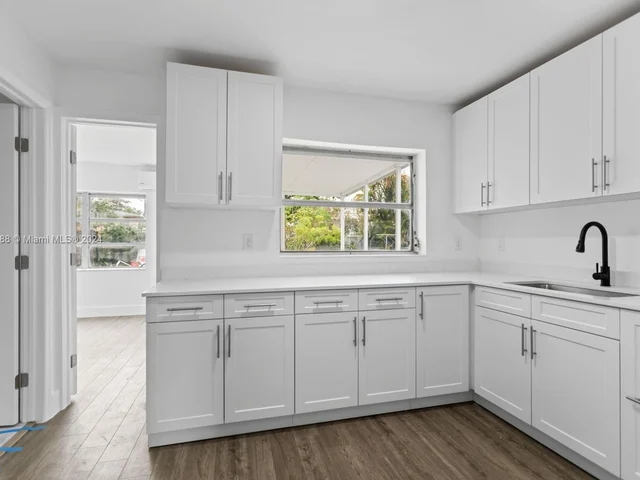 3413 SW 12th Pl, Fort Lauderdale FL 33312