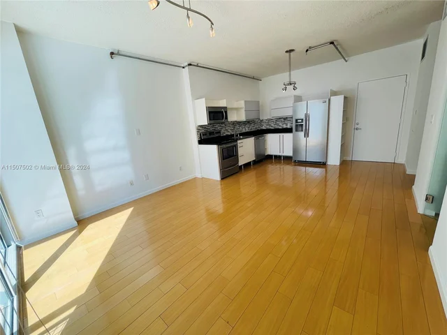 690 SW 1st Ct # 1030, Miami FL 33130