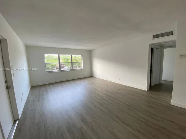 1450 Atlantic Shores Blvd # 205, Hallandale Beach FL 33009