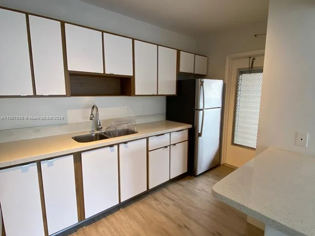 1450 Atlantic Shores Blvd # 205, Hallandale Beach FL 33009