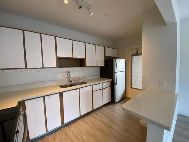 1450 Atlantic Shores Blvd # 205, Hallandale Beach FL 33009