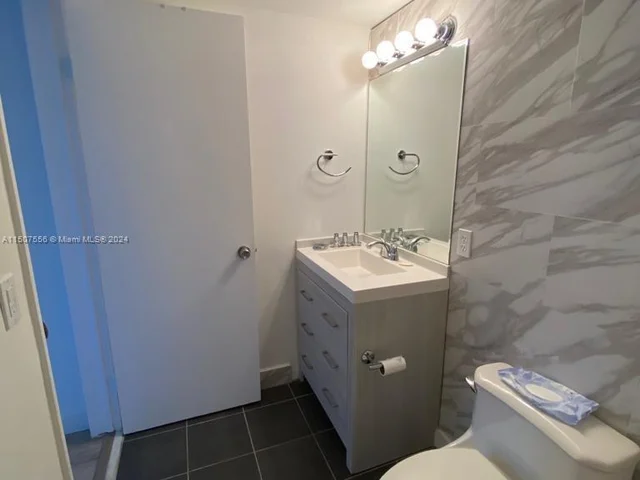 1450 Atlantic Shores Blvd # 205, Hallandale Beach FL 33009