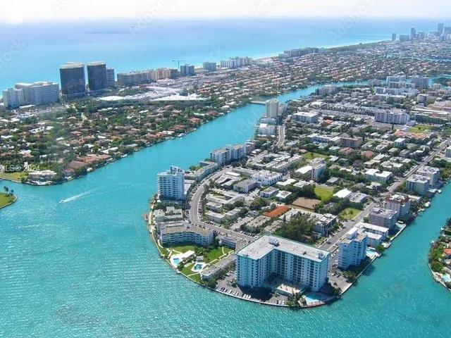 9521 E Bay Harbor Dr # 302, Bay Harbor Islands FL 33154