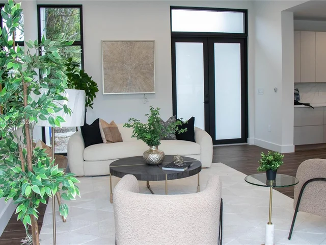 1510 SW 15th St, Miami FL 33145