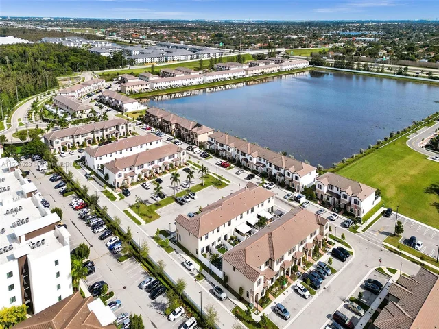 3422 W 112th Pl, Hialeah FL 33018