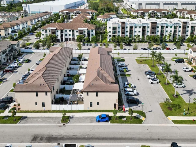 3422 W 112th Pl, Hialeah FL 33018