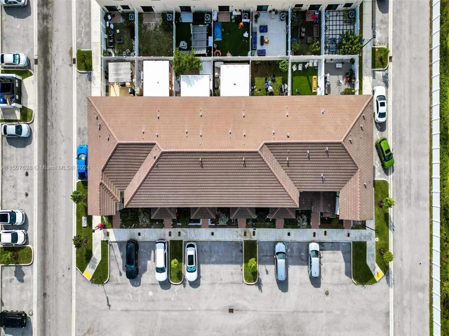 3422 W 112th Pl, Hialeah FL 33018