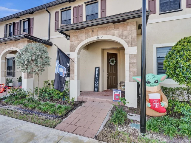 3422 W 112th Pl, Hialeah FL 33018