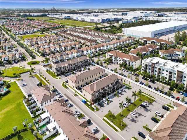 3422 W 112th Pl, Hialeah FL 33018