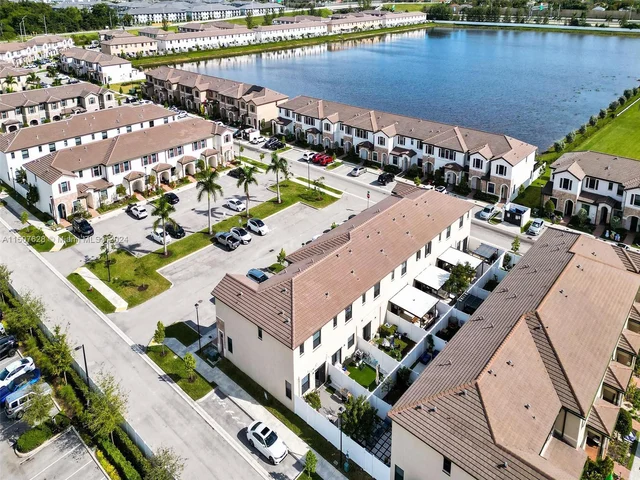 3422 W 112th Pl, Hialeah FL 33018