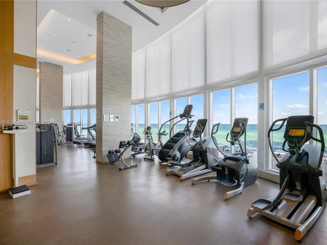 15901 Collins Ave # 707, Sunny Isles Beach FL 33160