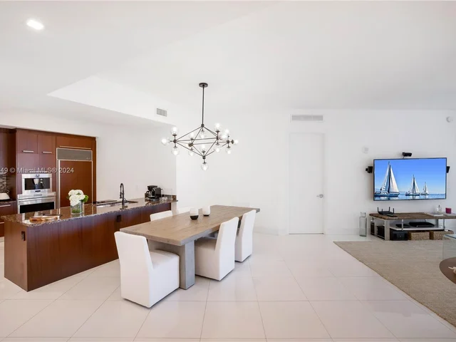 15901 Collins Ave # 707, Sunny Isles Beach FL 33160