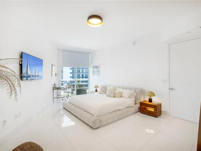 15901 Collins Ave # 707, Sunny Isles Beach FL 33160