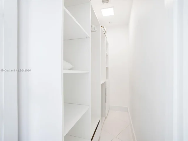 15901 Collins Ave # 707, Sunny Isles Beach FL 33160