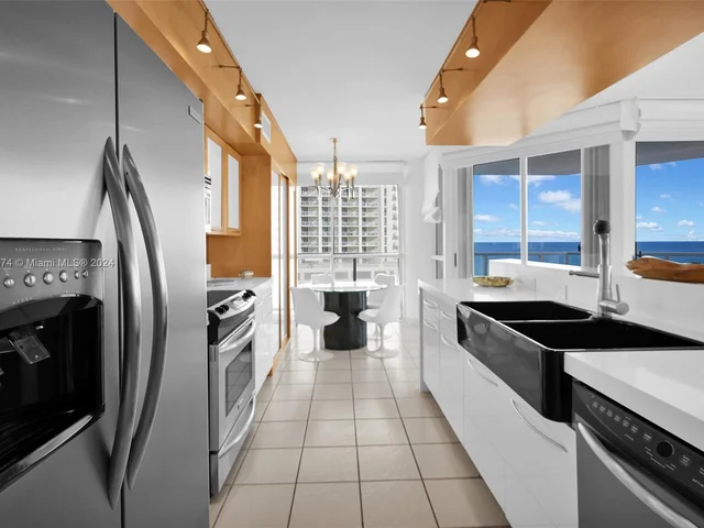 16485 Collins Ave # 1236, Sunny Isles Beach FL 33160