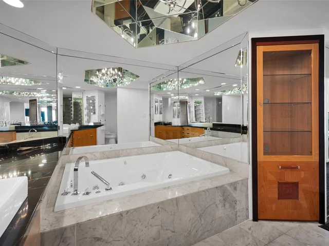 16485 Collins Ave # 1236, Sunny Isles Beach FL 33160