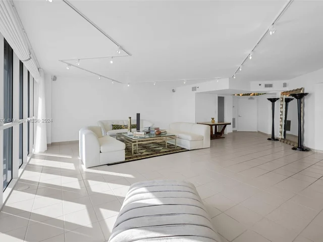 16485 Collins Ave # 1236, Sunny Isles Beach FL 33160