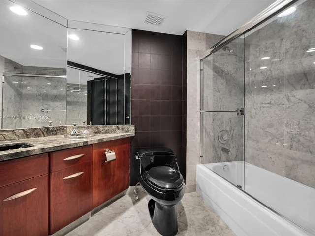 16485 Collins Ave # 1236, Sunny Isles Beach FL 33160