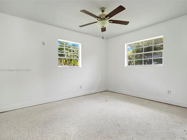 118 SW 25th Ave, Boynton Beach FL 33435