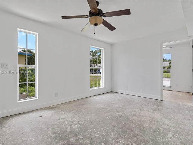 118 SW 25th Ave, Boynton Beach FL 33435