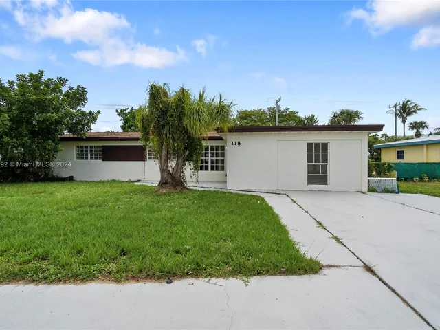 118 SW 25th Ave, Boynton Beach FL 33435