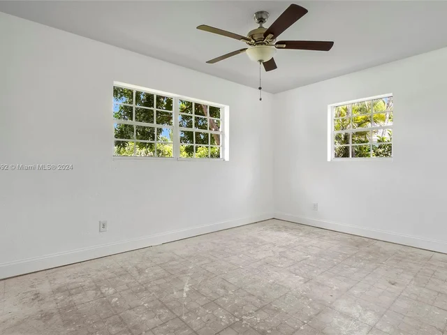 118 SW 25th Ave, Boynton Beach FL 33435