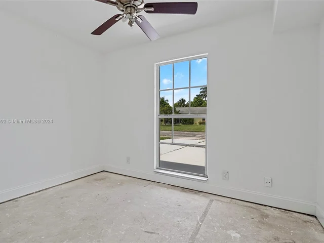 118 SW 25th Ave, Boynton Beach FL 33435