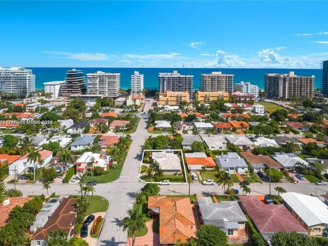 424 89th St, Surfside FL 33154