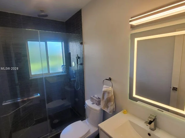 424 89th St, Surfside FL 33154